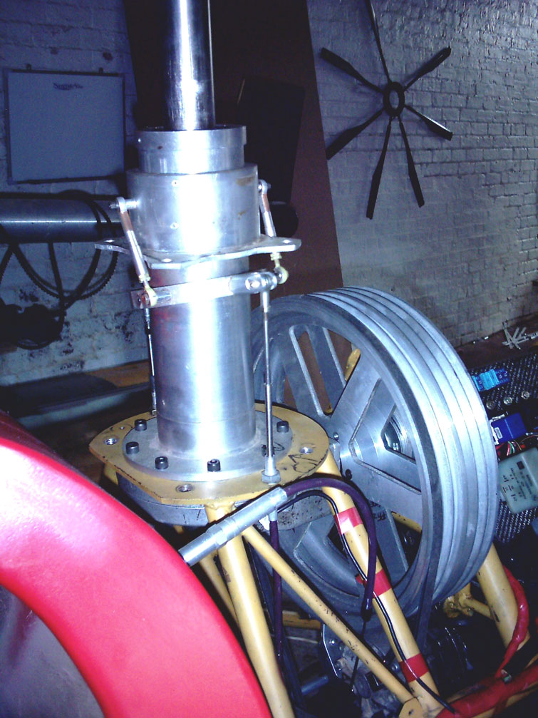 BUG helicopter main drive pulley and main rotor gearbox