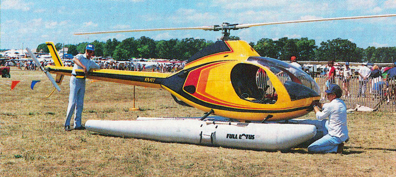 Rotorway Exec helicopter with floats