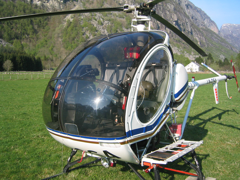 hughes 300 helicopter